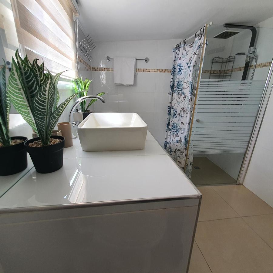 Barak Royal Suites 20 Sea View - ג'קוזי בחצר ומרפסות עם נוף לים Eilat Exterior foto